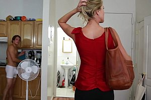 免费看乱伦jizzhd